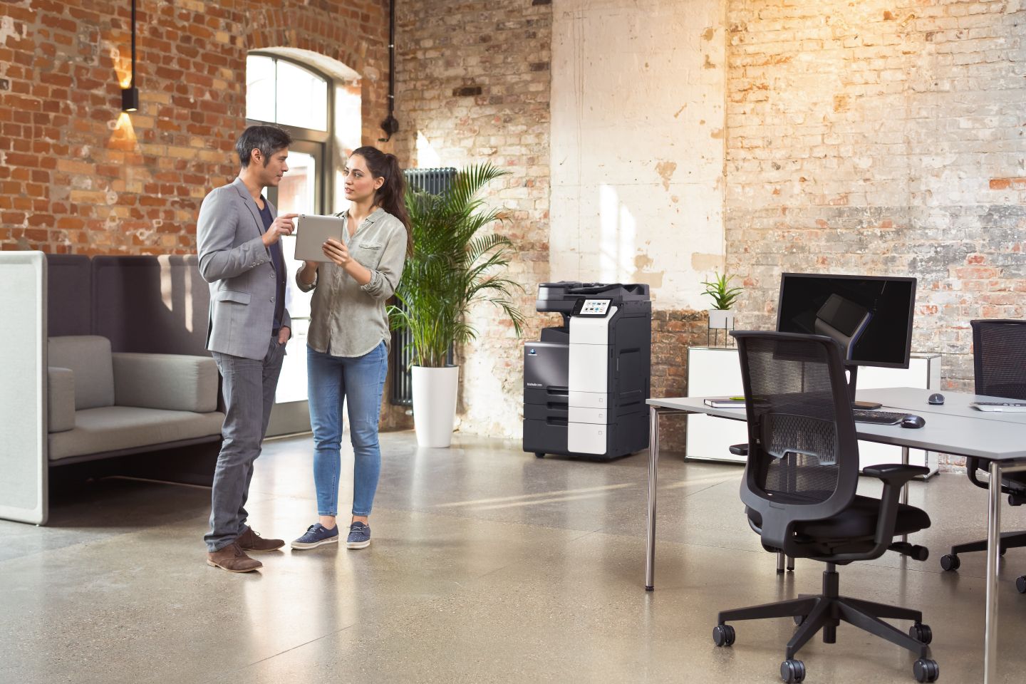 Multifunctionala laser second hand pentru orice intreprindere